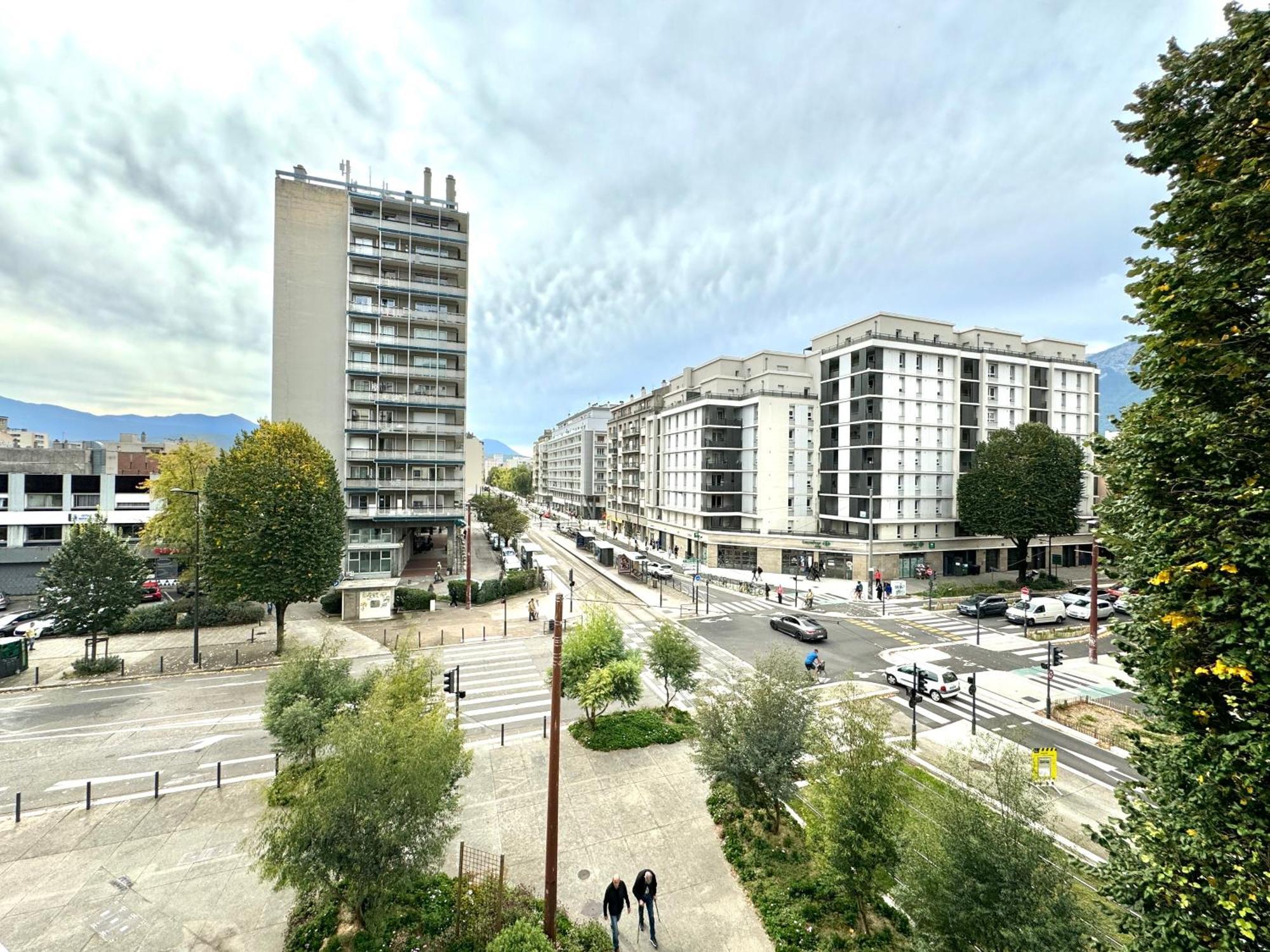 גרנובל Le City Centre-Ville Trams מראה חיצוני תמונה